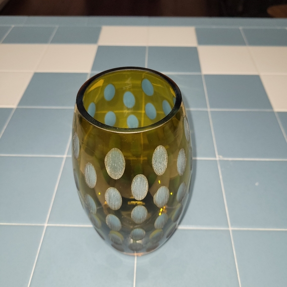 Modern vase - Picture 3 of 7